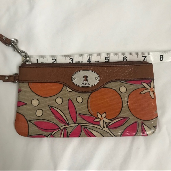 💖3 for $20!💖 Fossil Wristlet - Picture 7 of 8